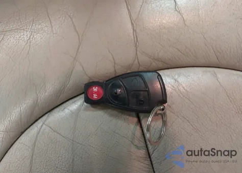 2006 Mercedes-Benz Clk 350 z USA, uszkodzony, nr VIN WDBTJ56J36F170915